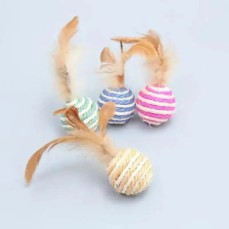 Interactive Sisal & Feather Cat Toy Ball - Teething, Scratching Fun for Kittens